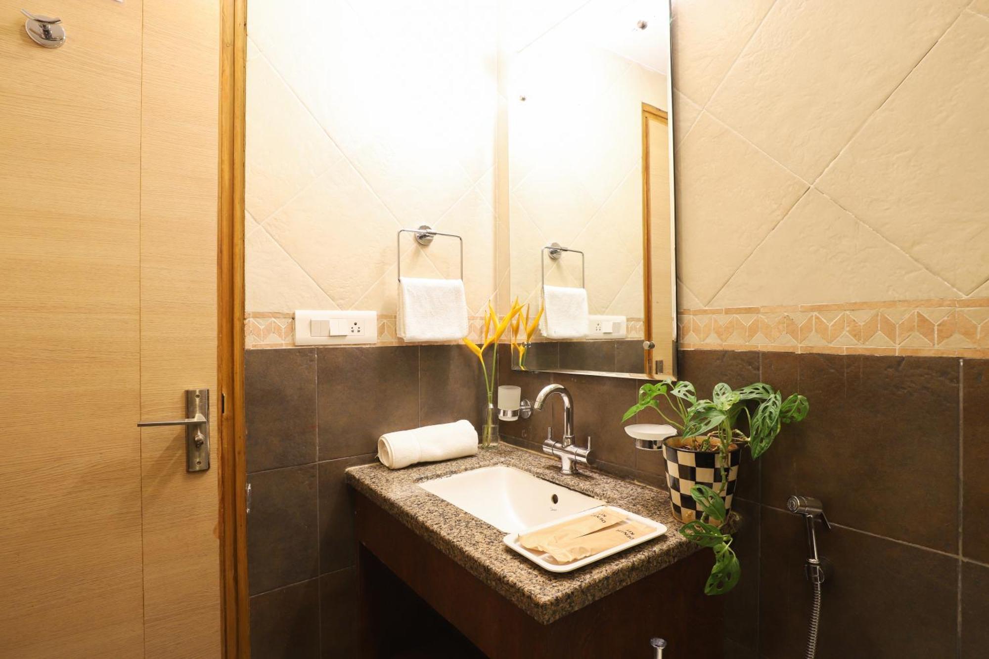 Veera Strand Park Serviced Apartments Near Calangute Zewnętrze zdjęcie